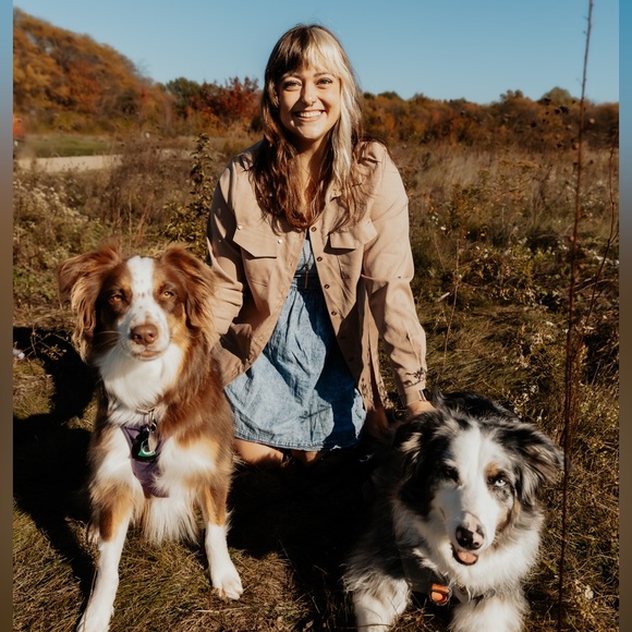 Meet LoMeinLauryn ✨🥰🫶🌱🪩🤠🩵 - Picture 4 of 6